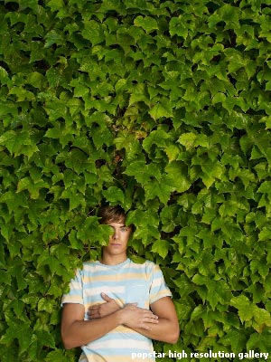 zac8